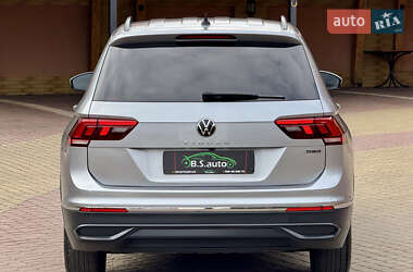 Внедорожник / Кроссовер Volkswagen Tiguan 2022 в 