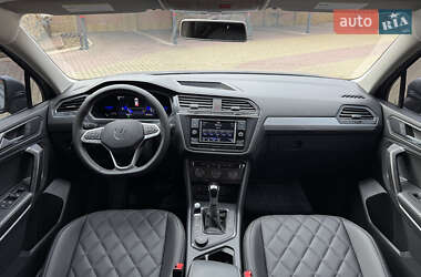 Внедорожник / Кроссовер Volkswagen Tiguan 2022 в 