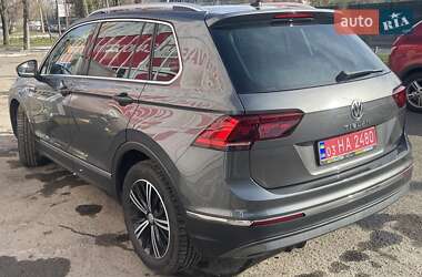 Внедорожник / Кроссовер Volkswagen Tiguan 2018 в 