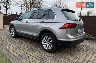 Внедорожник / Кроссовер Volkswagen Tiguan 2020 в 