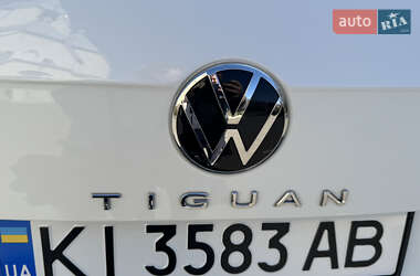 Внедорожник / Кроссовер Volkswagen Tiguan 2022 в 