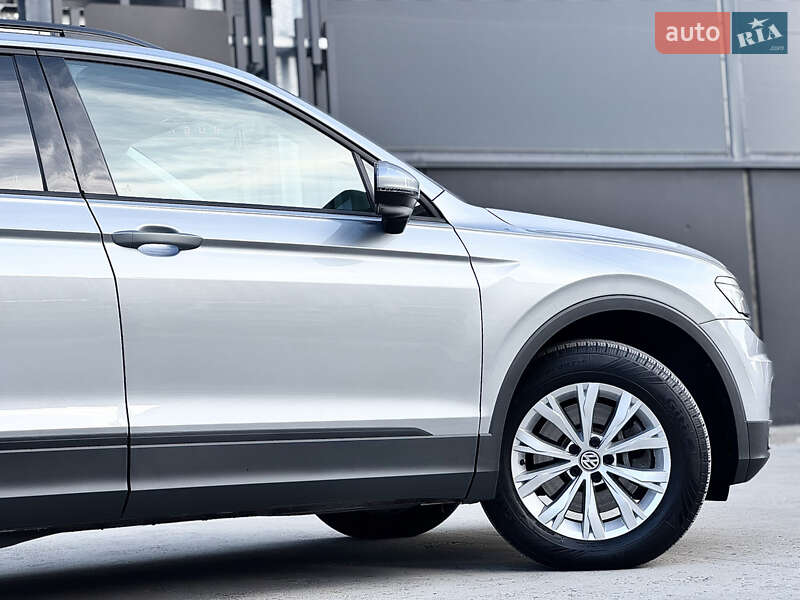 Внедорожник / Кроссовер Volkswagen Tiguan 2020 в Киеве