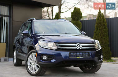 Внедорожник / Кроссовер Volkswagen Tiguan 2012 в 
