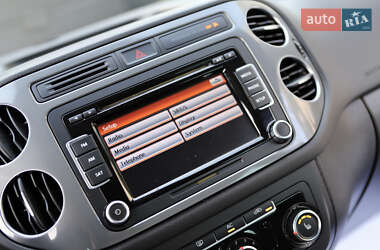 Внедорожник / Кроссовер Volkswagen Tiguan 2012 в 