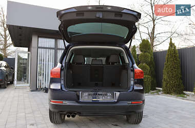 Внедорожник / Кроссовер Volkswagen Tiguan 2012 в 