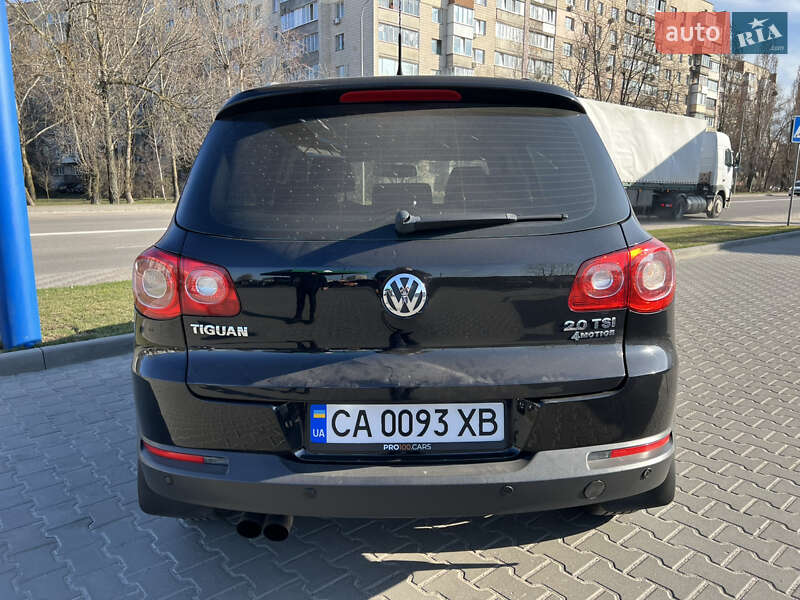 Внедорожник / Кроссовер Volkswagen Tiguan 2010 в Киеве