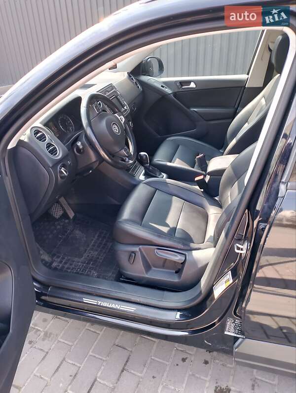 Внедорожник / Кроссовер Volkswagen Tiguan 2012 в Тернополе