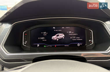 Внедорожник / Кроссовер Volkswagen Tiguan 2019 в 