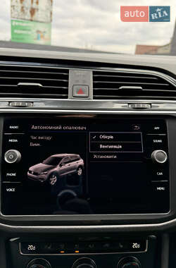 Внедорожник / Кроссовер Volkswagen Tiguan 2019 в 