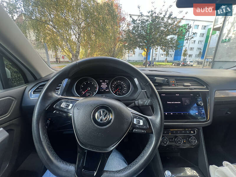 Внедорожник / Кроссовер Volkswagen Tiguan 2018 в Киеве