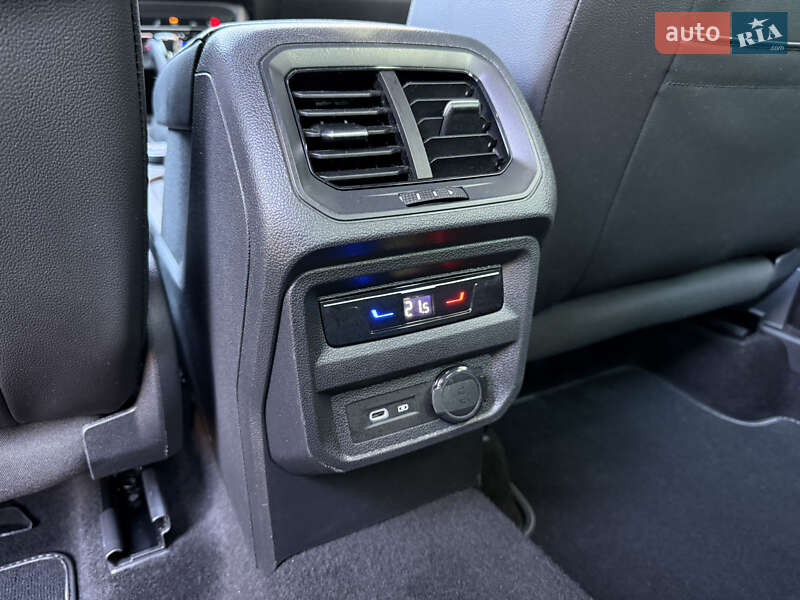 Внедорожник / Кроссовер Volkswagen Tiguan 2022 в Черновцах