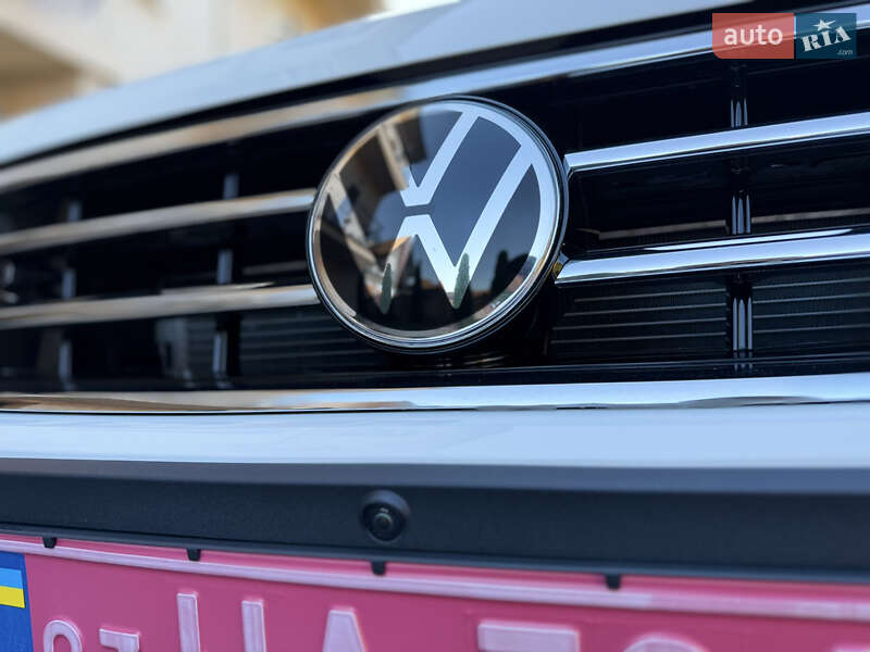 Внедорожник / Кроссовер Volkswagen Tiguan 2022 в Черновцах