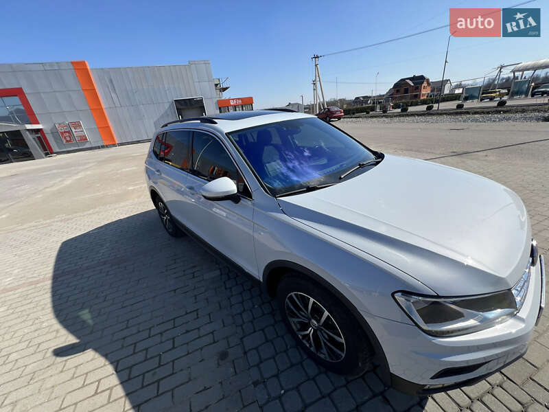 Внедорожник / Кроссовер Volkswagen Tiguan 2018 в Хусте фото 19 Внедорожник / Кроссовер Volkswagen Tiguan 2018 в Хусте