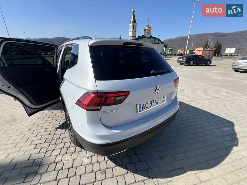 Внедорожник / Кроссовер Volkswagen Tiguan 2018 в Хусте фото 26 Внедорожник / Кроссовер Volkswagen Tiguan 2018 в Хусте