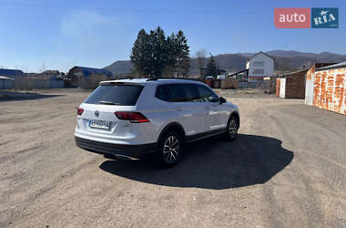 Внедорожник / Кроссовер Volkswagen Tiguan 2018 в Хусте