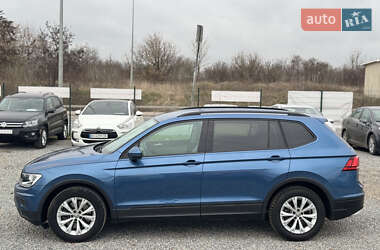 Внедорожник / Кроссовер Volkswagen Tiguan 2018 в 