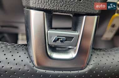 Внедорожник / Кроссовер Volkswagen Tiguan 2011 в 