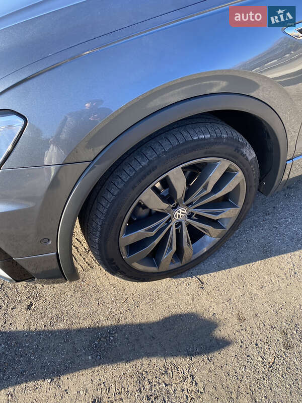 Позашляховик / Кросовер Volkswagen Tiguan 2020 в Одесі