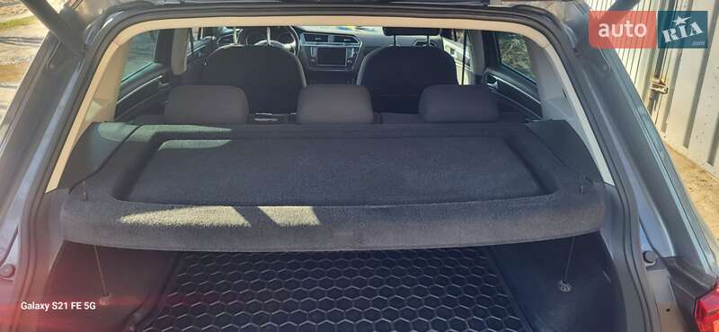 Внедорожник / Кроссовер Volkswagen Tiguan 2017 в Фастове