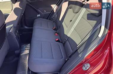 Внедорожник / Кроссовер Volkswagen Tiguan 2010 в 