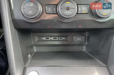 Внедорожник / Кроссовер Volkswagen Tiguan 2018 в 