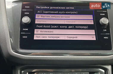 Внедорожник / Кроссовер Volkswagen Tiguan 2018 в 