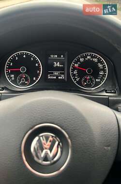 Внедорожник / Кроссовер Volkswagen Tiguan 2015 в 
