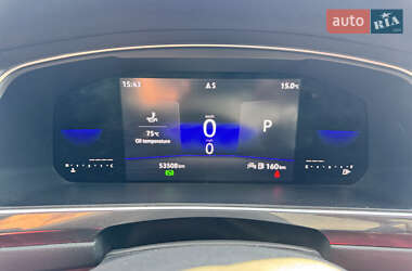 Внедорожник / Кроссовер Volkswagen Tiguan 2021 в 