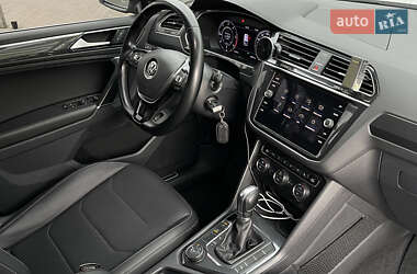 Внедорожник / Кроссовер Volkswagen Tiguan 2018 в 
