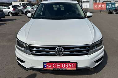 Позашляховик / Кросовер Volkswagen Tiguan 2017 в 