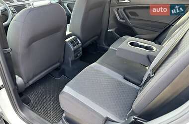 Позашляховик / Кросовер Volkswagen Tiguan 2017 в 