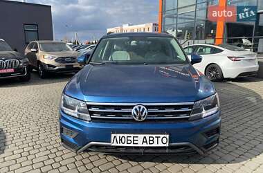 Позашляховик / Кросовер Volkswagen Tiguan 2018 в 