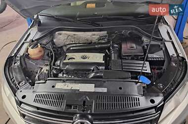 Внедорожник / Кроссовер Volkswagen Tiguan 2011 в 