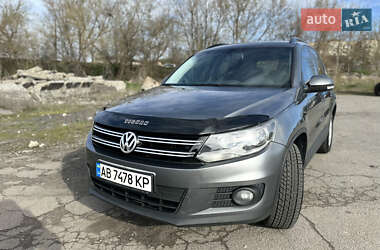 Внедорожник / Кроссовер Volkswagen Tiguan 2011 в 