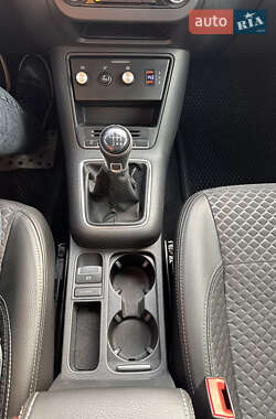 Внедорожник / Кроссовер Volkswagen Tiguan 2011 в 