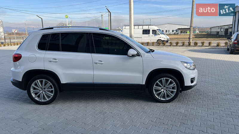 Внедорожник / Кроссовер Volkswagen Tiguan 2013 в Хусте