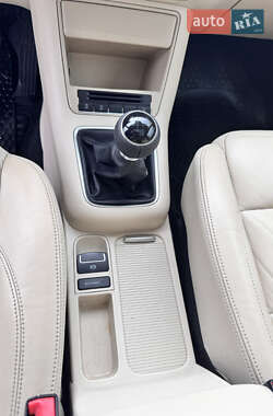 Внедорожник / Кроссовер Volkswagen Tiguan 2011 в 
