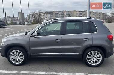 Внедорожник / Кроссовер Volkswagen Tiguan 2012 в Киеве