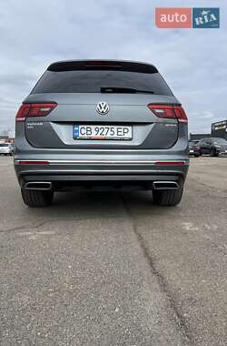 Внедорожник / Кроссовер Volkswagen Tiguan 2020 в 