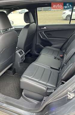 Внедорожник / Кроссовер Volkswagen Tiguan 2020 в 