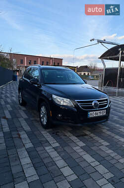 Позашляховик / Кросовер Volkswagen Tiguan 2008 в 
