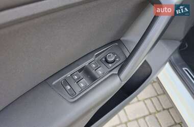 Внедорожник / Кроссовер Volkswagen Tiguan 2018 в 