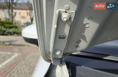 Внедорожник / Кроссовер Volkswagen Tiguan 2018 в 