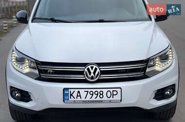 Внедорожник / Кроссовер Volkswagen Tiguan 2016 в 