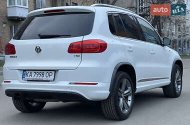 Внедорожник / Кроссовер Volkswagen Tiguan 2016 в 