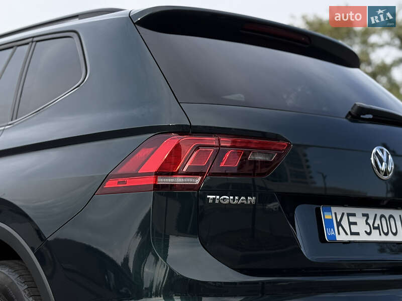 Внедорожник / Кроссовер Volkswagen Tiguan 2017 в Днепре