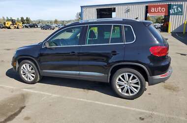 Позашляховик / Кросовер Volkswagen Tiguan 2016 в 