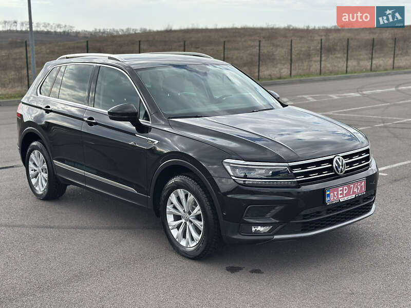 Внедорожник / Кроссовер Volkswagen Tiguan 2018 в 