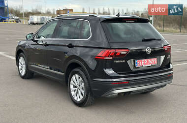 Внедорожник / Кроссовер Volkswagen Tiguan 2018 в 