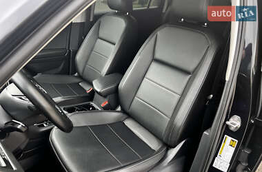 Внедорожник / Кроссовер Volkswagen Tiguan 2018 в 